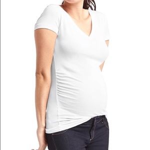 Gap maternity SS V-neck Bundle